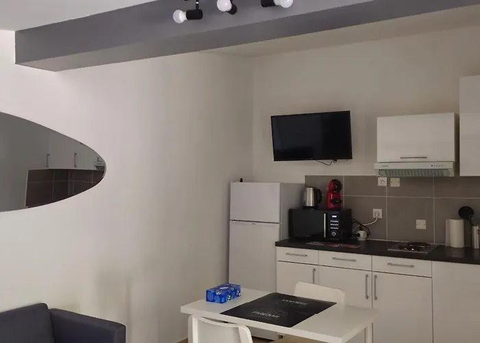 Grand Meuble-juan Pins-logt 5 * Antibes