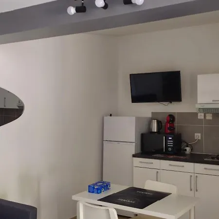 Grand Meuble-juan Pins-logt 5 * Antibes